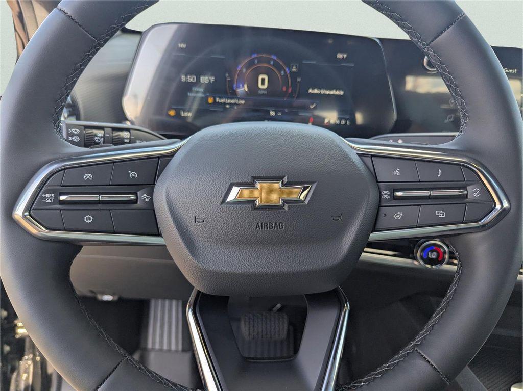 new 2026 Chevrolet Equinox car, priced at $31,910