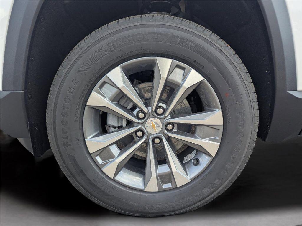 new 2026 Chevrolet Equinox car, priced at $29,738