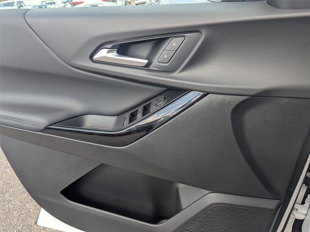 new 2026 Chevrolet Equinox car, priced at $29,738