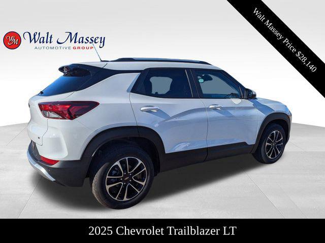 new 2025 Chevrolet TrailBlazer car, priced at $28,140