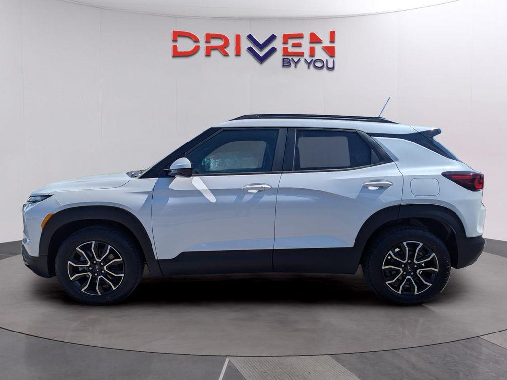 new 2025 Chevrolet TrailBlazer car, priced at $30,219