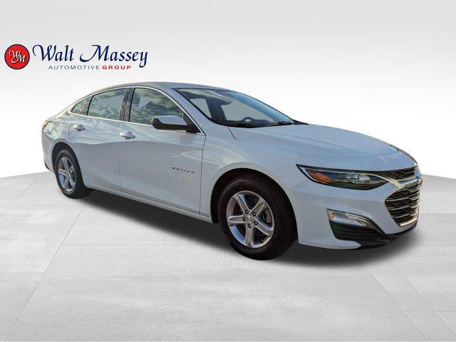 new 2025 Chevrolet Malibu car, priced at $24,245