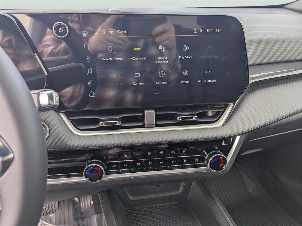 new 2026 Chevrolet Equinox car, priced at $33,024