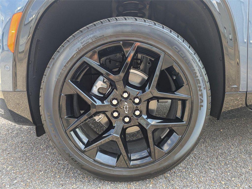 new 2026 Chevrolet Traverse car, priced at $54,219