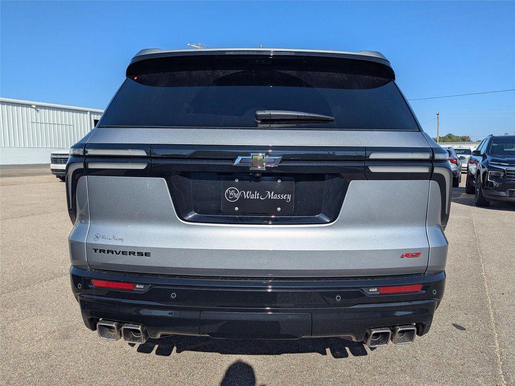 new 2026 Chevrolet Traverse car, priced at $55,114
