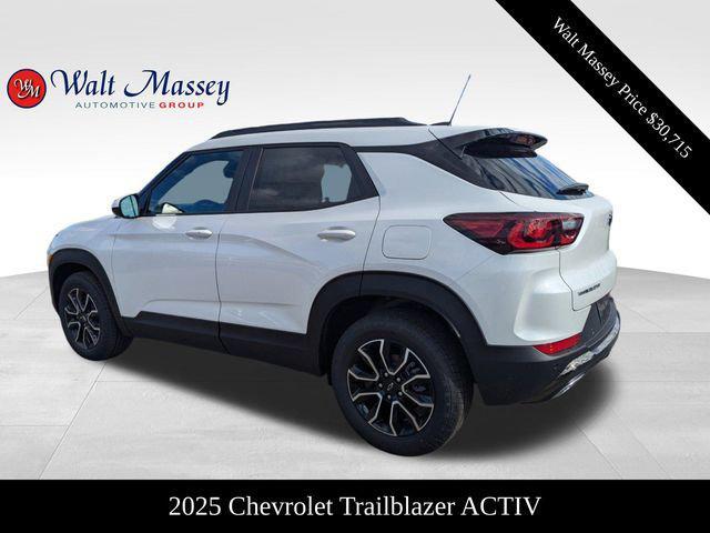 new 2025 Chevrolet TrailBlazer car, priced at $30,715