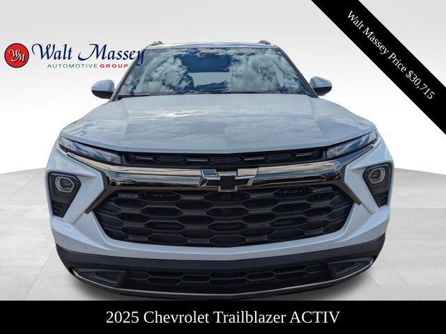 new 2025 Chevrolet TrailBlazer car, priced at $30,715