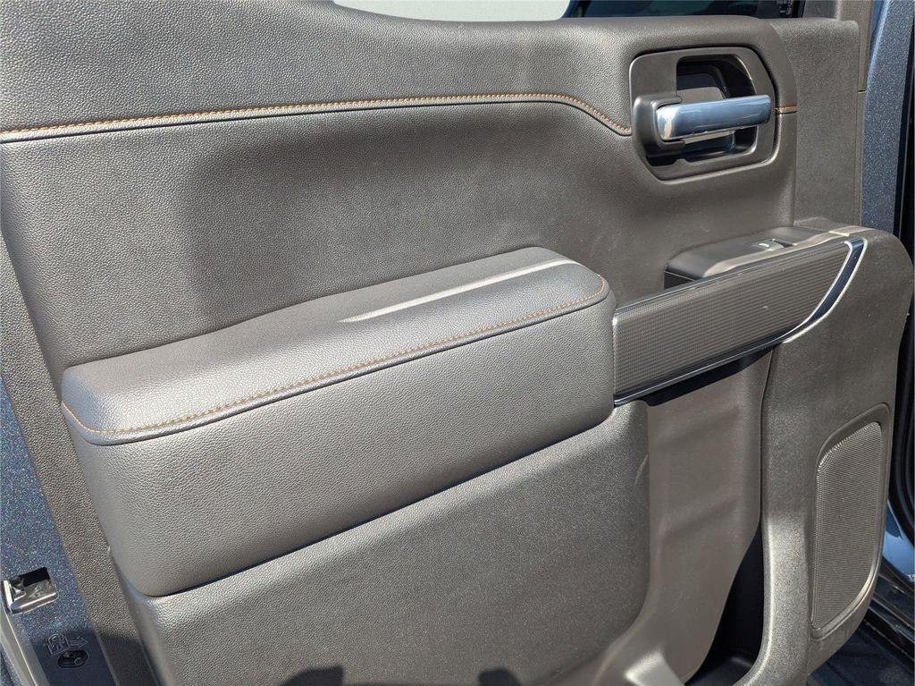 used 2021 GMC Sierra 1500 car, priced at $40,989