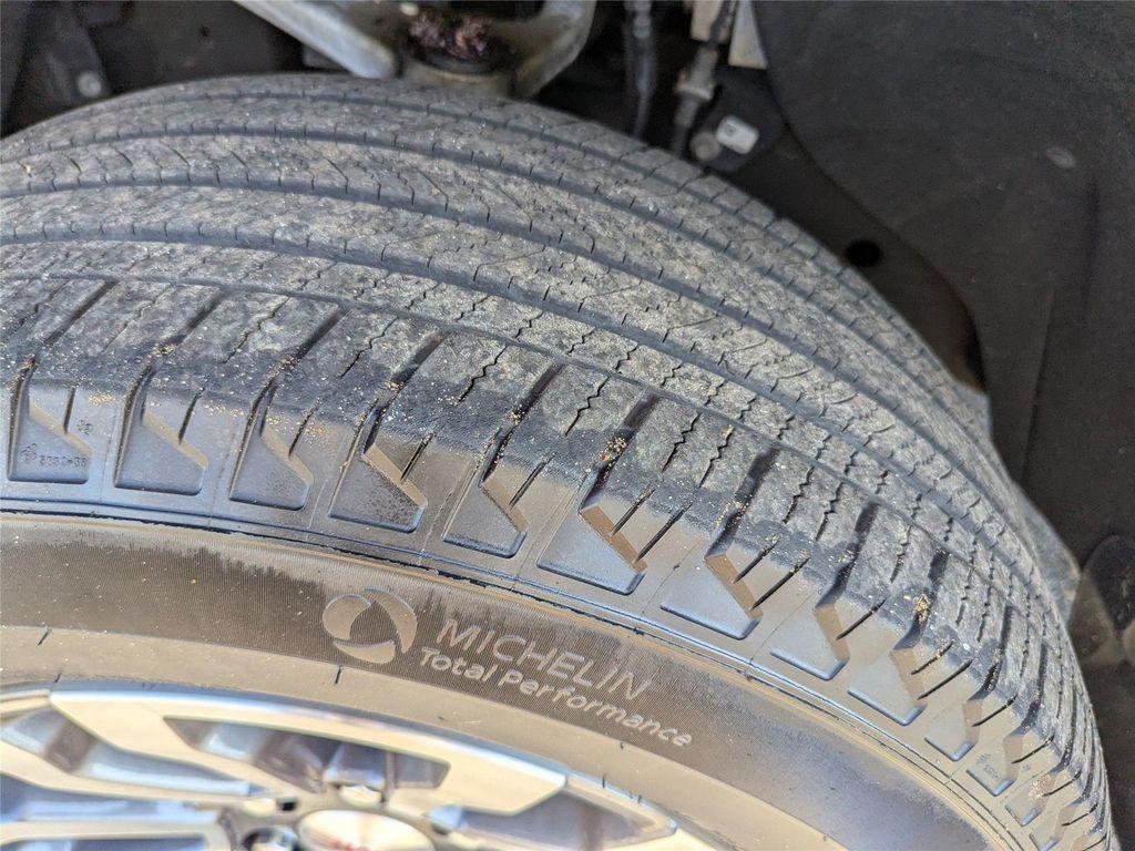 used 2021 GMC Sierra 1500 car, priced at $40,989