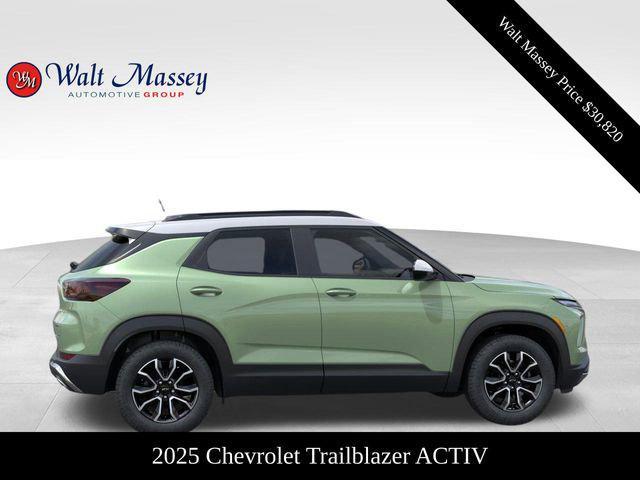 new 2025 Chevrolet TrailBlazer car, priced at $30,820