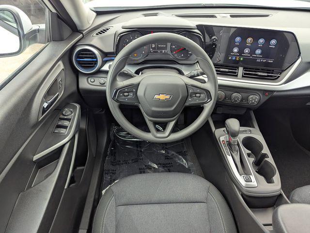 new 2025 Chevrolet Trax car, priced at $23,325