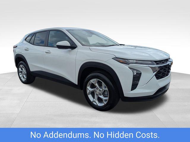 new 2025 Chevrolet Trax car, priced at $23,325