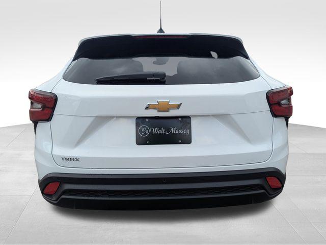 new 2025 Chevrolet Trax car, priced at $23,325