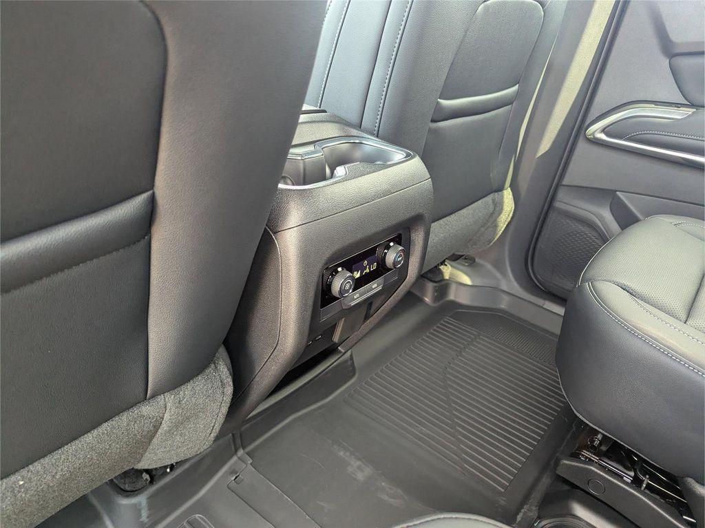 new 2026 Chevrolet Traverse car, priced at $41,984