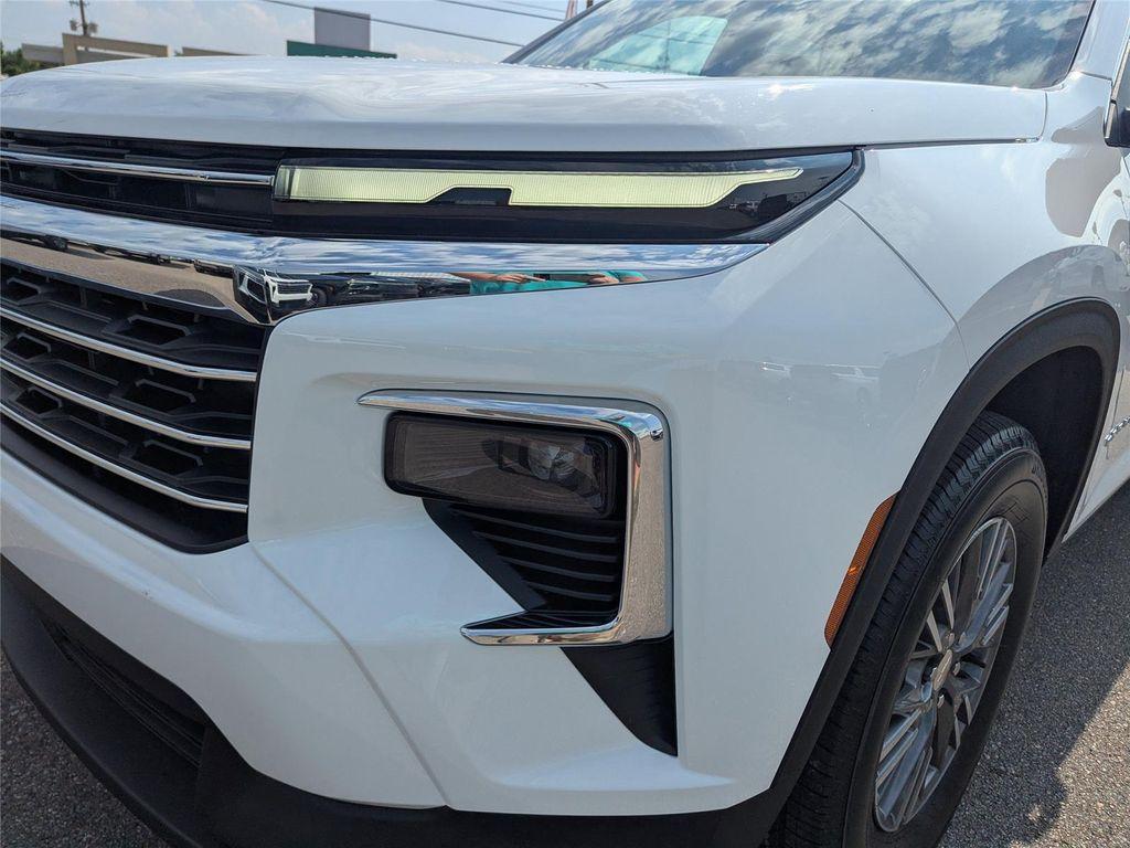 new 2026 Chevrolet Traverse car, priced at $41,984