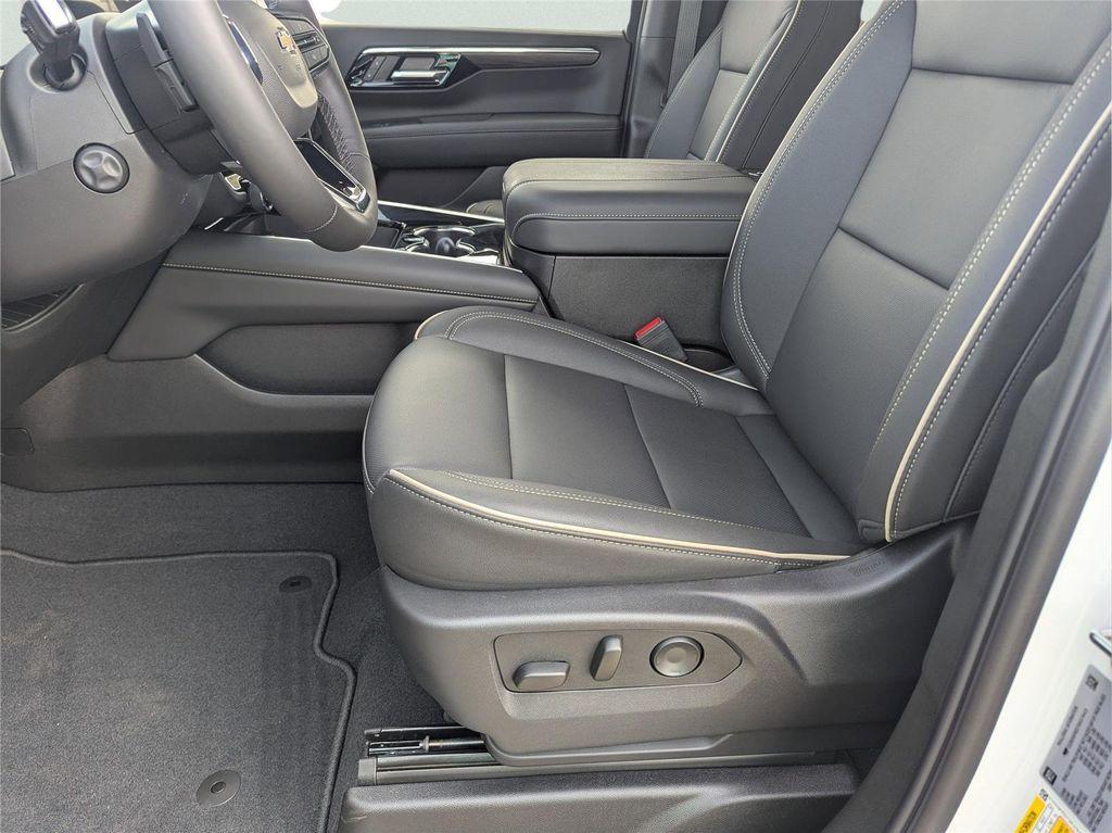 new 2025 Chevrolet Suburban car, priced at $71,810