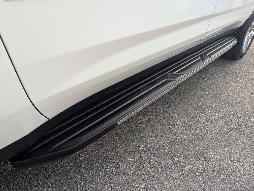 new 2025 Chevrolet Suburban car, priced at $71,810