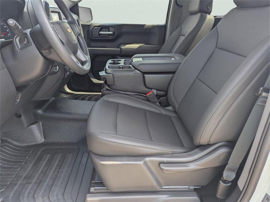 new 2026 Chevrolet Silverado 1500 car, priced at $40,568