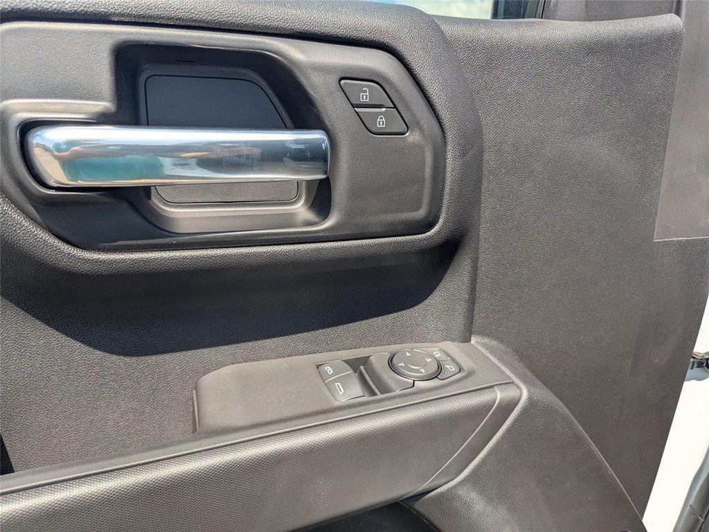 new 2026 Chevrolet Silverado 1500 car, priced at $40,568