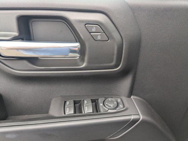 new 2025 Chevrolet Silverado 1500 car, priced at $48,647
