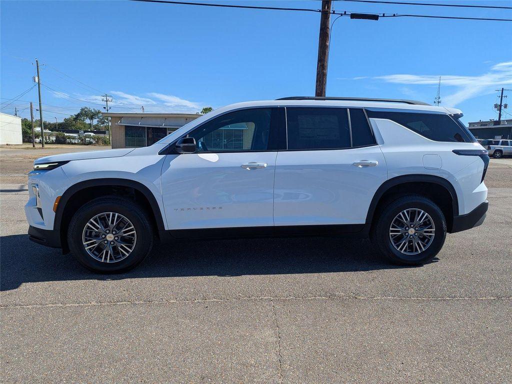 new 2026 Chevrolet Traverse car, priced at $41,336