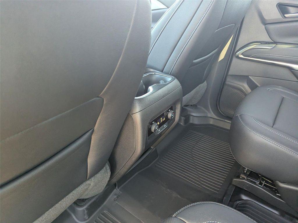 new 2026 Chevrolet Traverse car, priced at $41,336