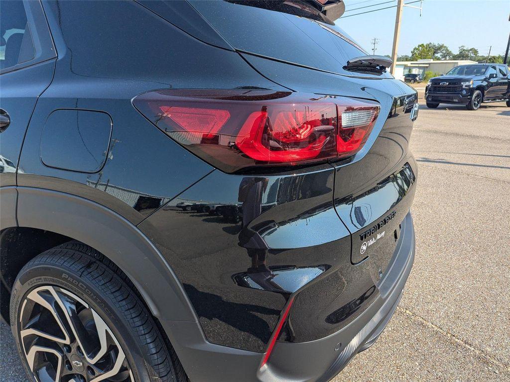 new 2026 Chevrolet TrailBlazer car, priced at $27,606