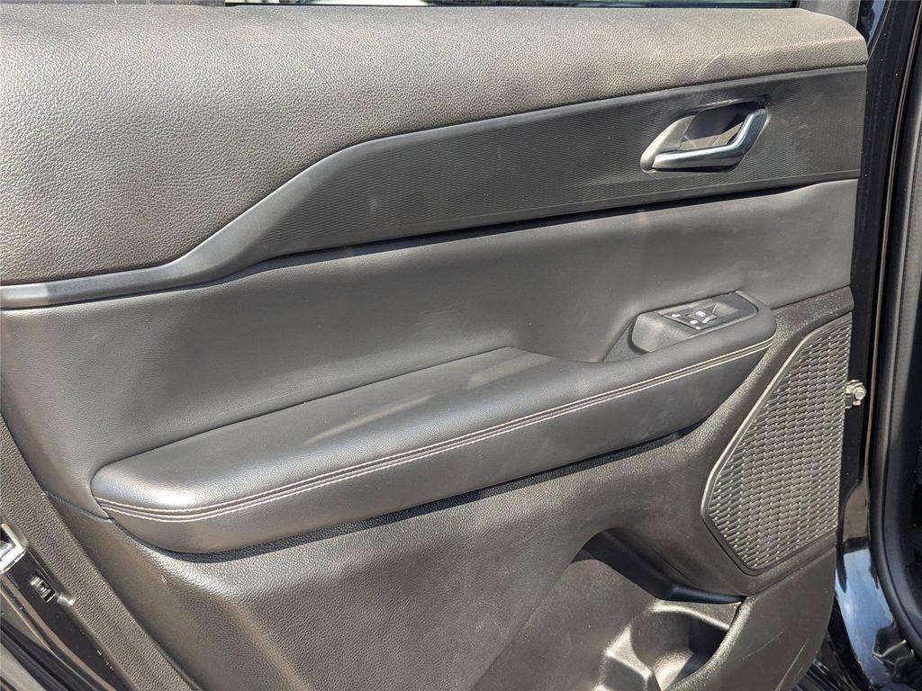 used 2023 Jeep Grand Cherokee L car, priced at $26,399