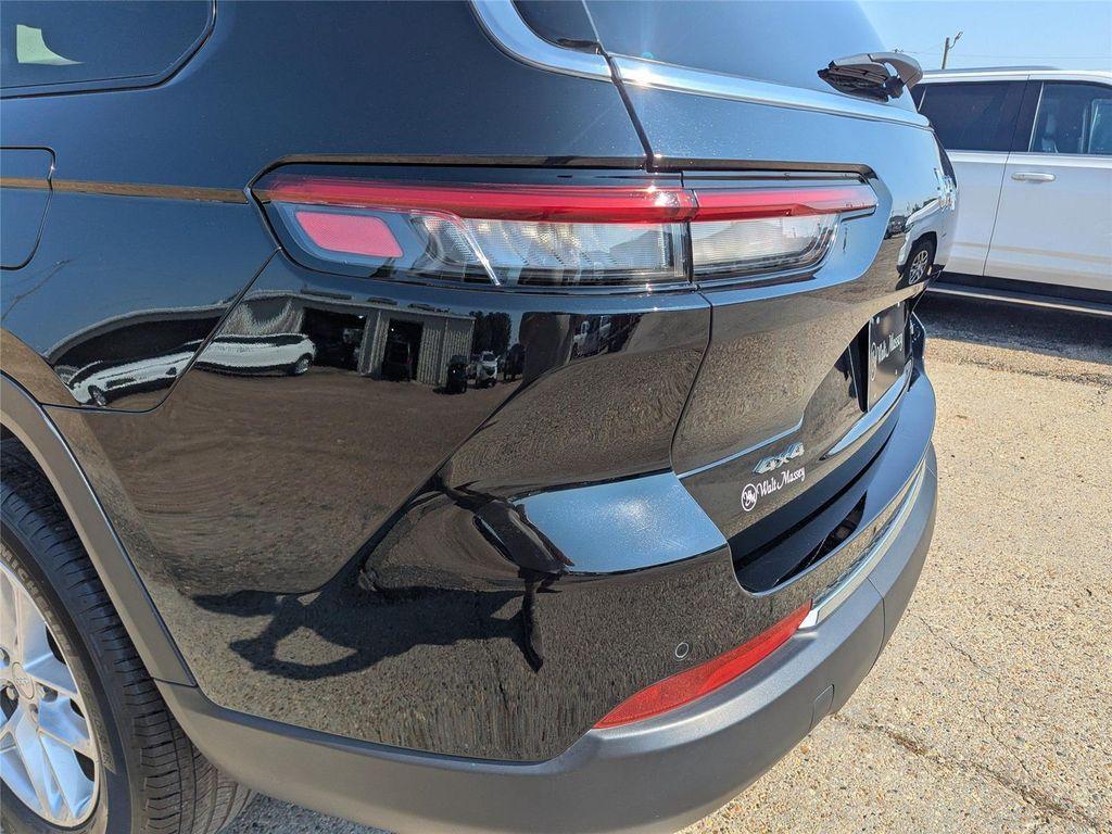 used 2023 Jeep Grand Cherokee L car, priced at $26,399