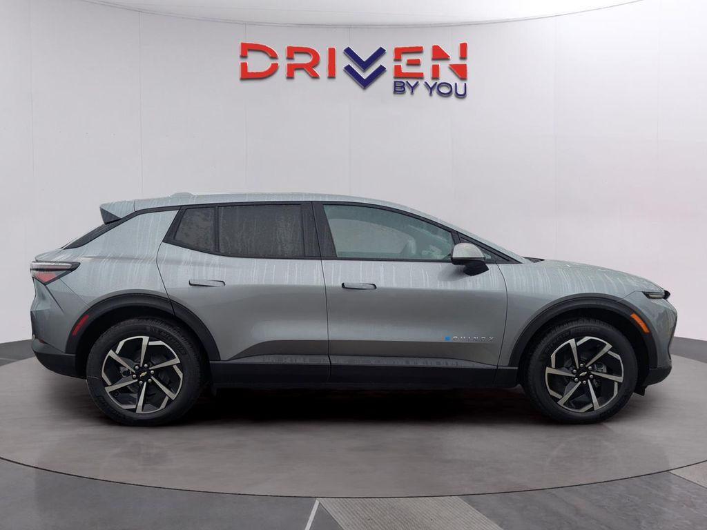 new 2026 Chevrolet Equinox EV car, priced at $34,535