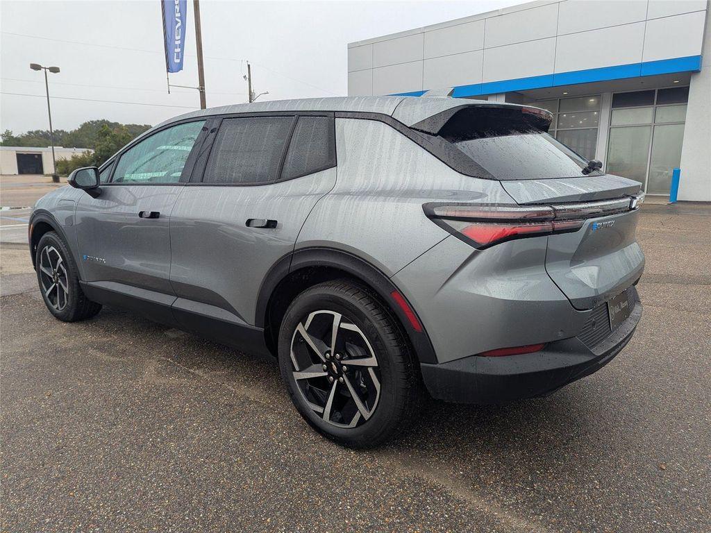 new 2026 Chevrolet Equinox EV car, priced at $35,535
