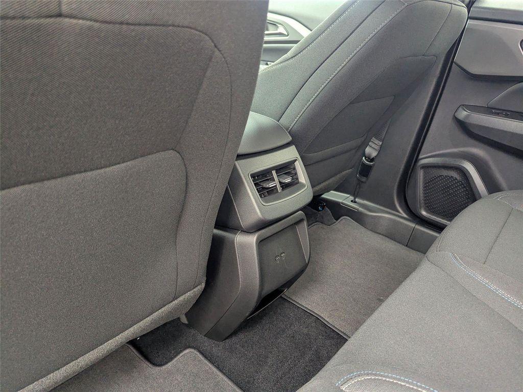 new 2026 Chevrolet Equinox EV car, priced at $35,535
