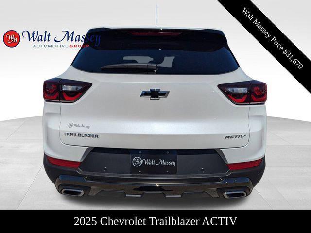 new 2025 Chevrolet TrailBlazer car, priced at $31,670