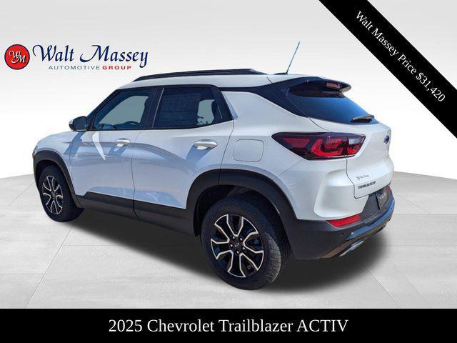 new 2025 Chevrolet TrailBlazer car, priced at $31,420