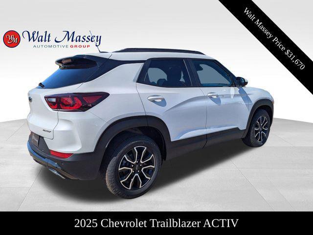 new 2025 Chevrolet TrailBlazer car, priced at $31,670