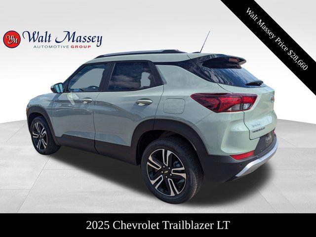 new 2025 Chevrolet TrailBlazer car, priced at $28,660