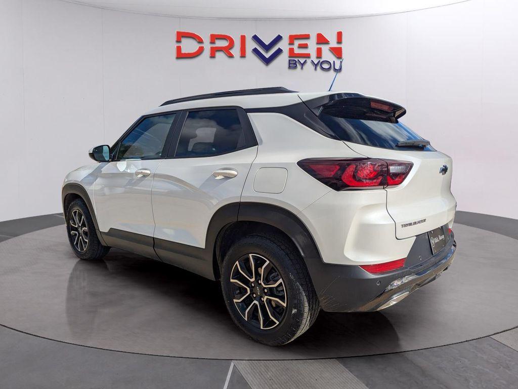 used 2025 Chevrolet TrailBlazer car, priced at $25,399