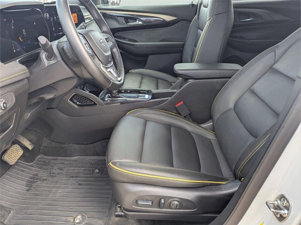 used 2025 Chevrolet TrailBlazer car, priced at $25,399