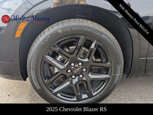 new 2025 Chevrolet Blazer car, priced at $43,014