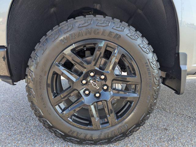 new 2025 Chevrolet Silverado 1500 car, priced at $53,173