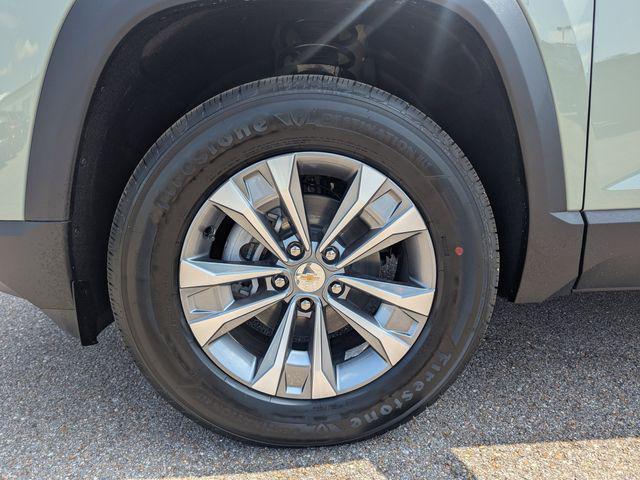 new 2026 Chevrolet Equinox car, priced at $28,915