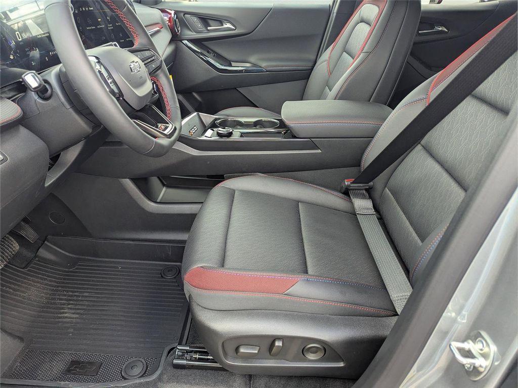 new 2026 Chevrolet Equinox car, priced at $37,101