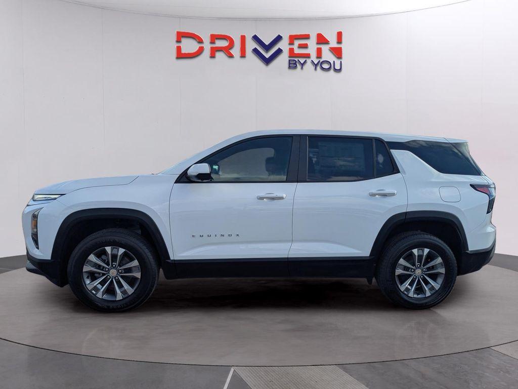 new 2026 Chevrolet Equinox car, priced at $32,434