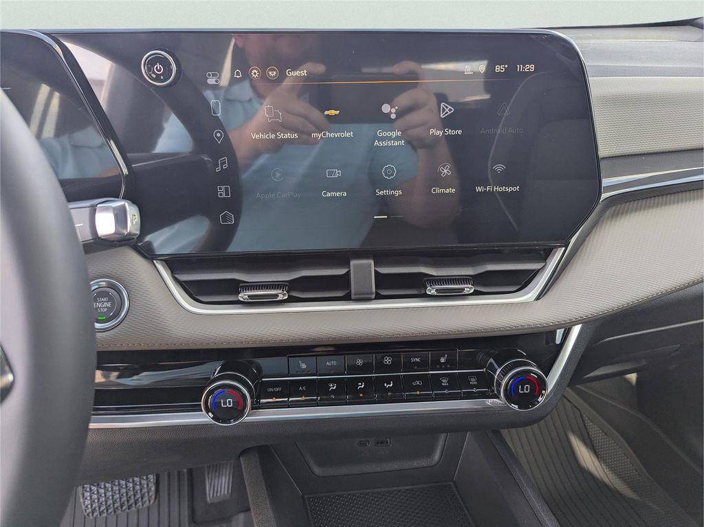 new 2026 Chevrolet Equinox car, priced at $32,434