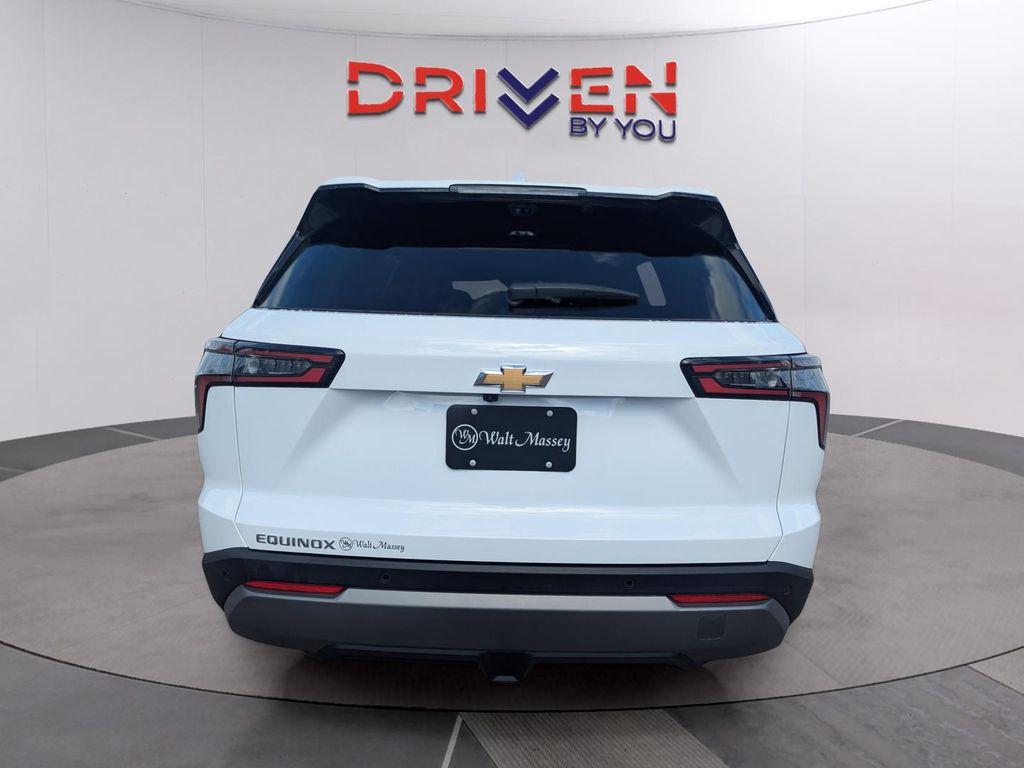 new 2026 Chevrolet Equinox car, priced at $32,434