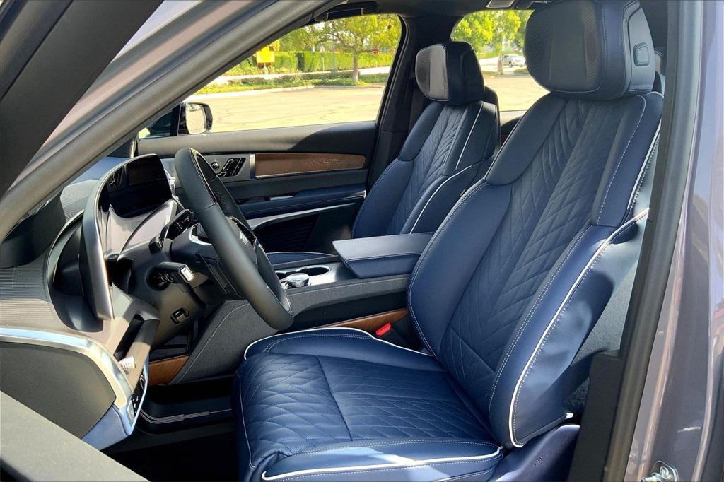 new 2026 Cadillac VISTIQ car, priced at $94,715