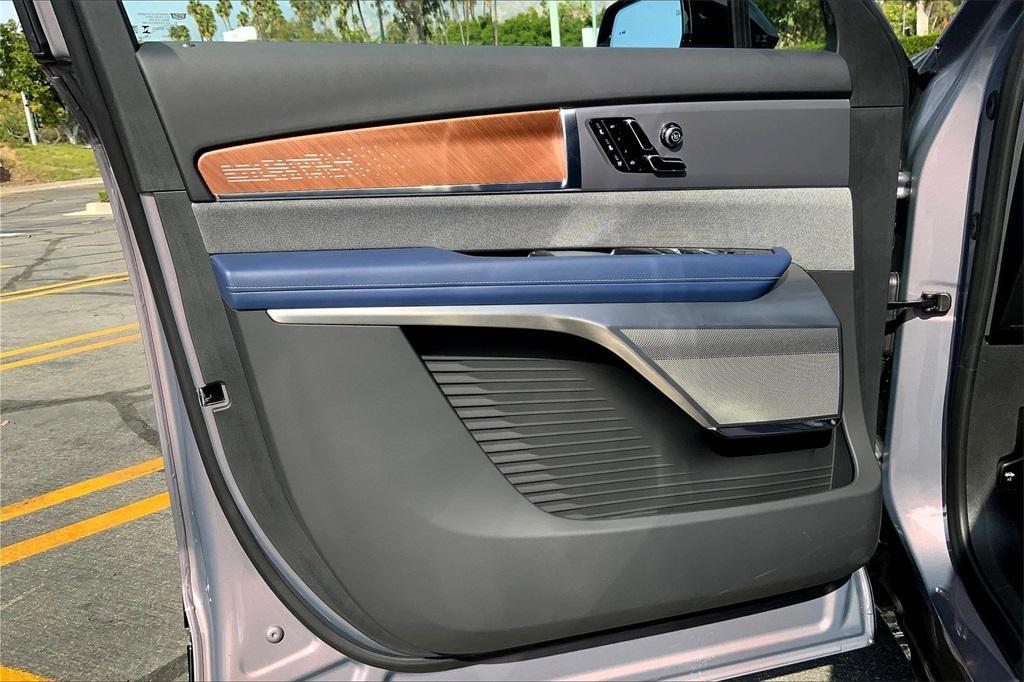 new 2026 Cadillac VISTIQ car, priced at $94,715