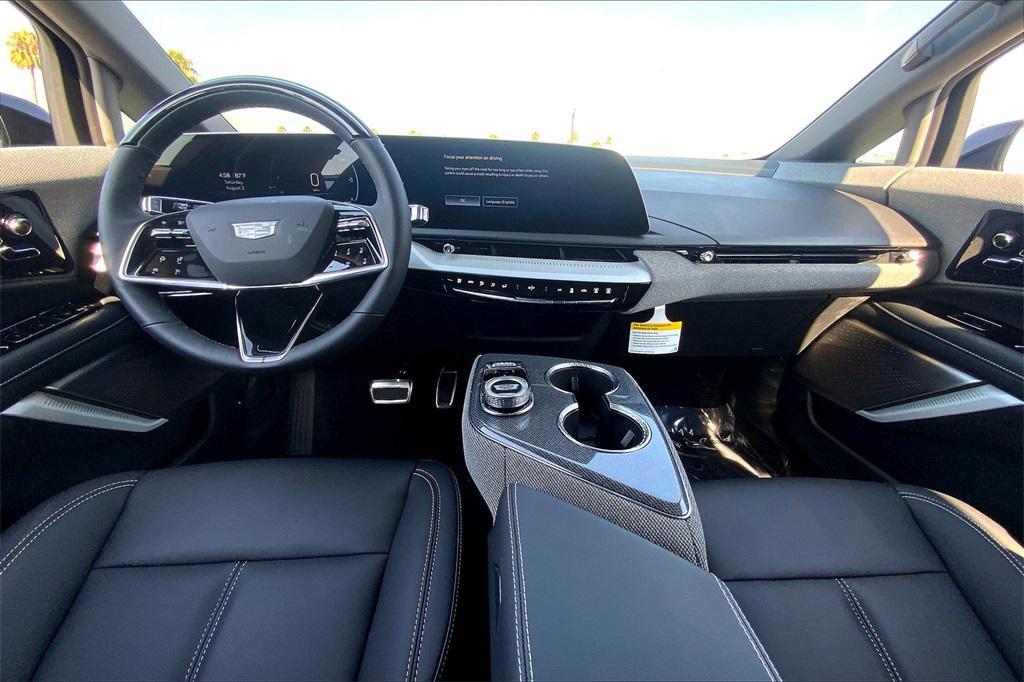 new 2025 Cadillac OPTIQ car, priced at $55,615