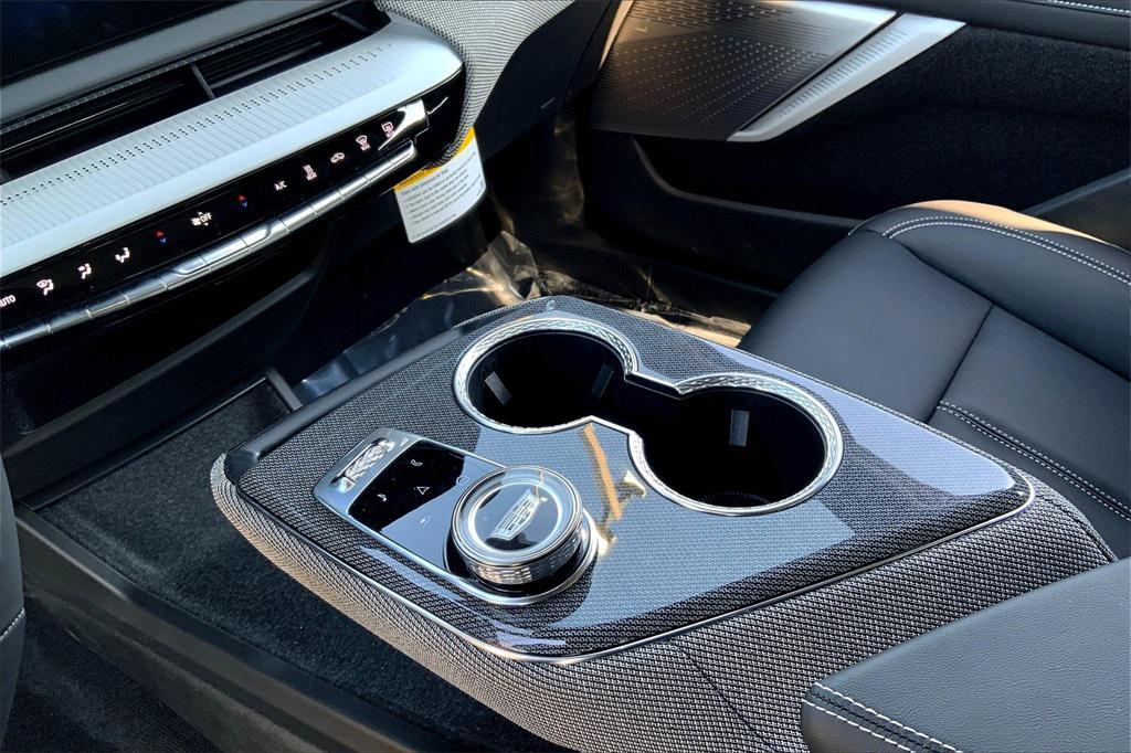 new 2025 Cadillac OPTIQ car, priced at $55,615