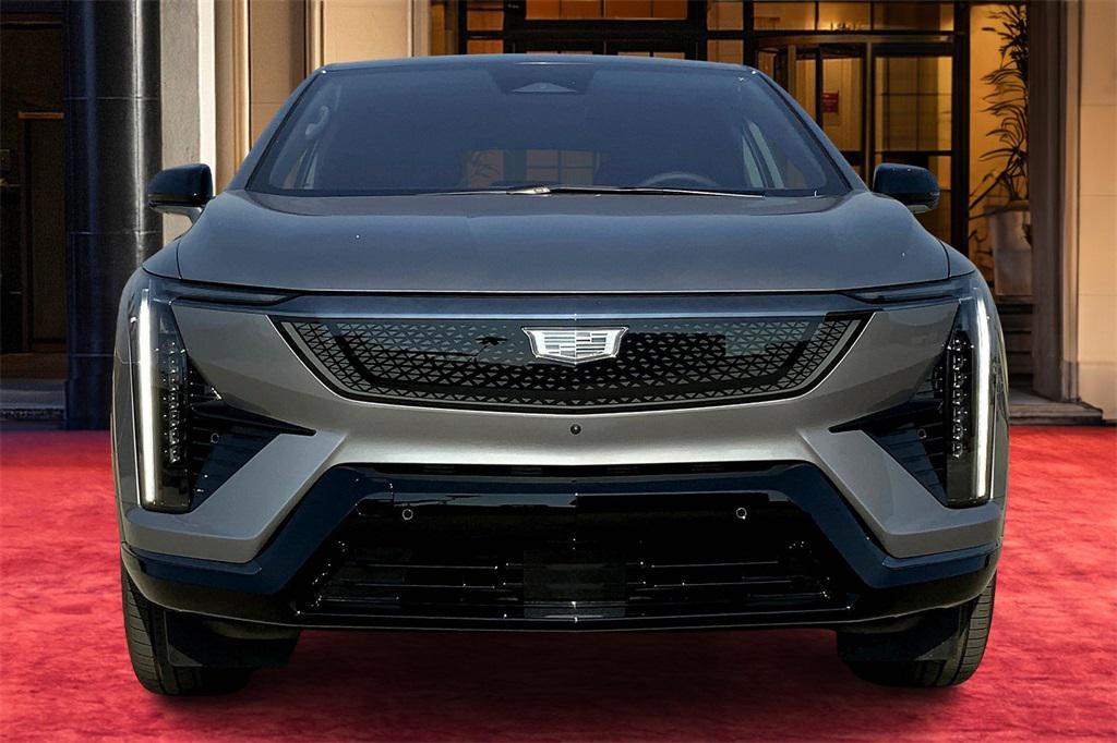 new 2025 Cadillac OPTIQ car, priced at $55,615